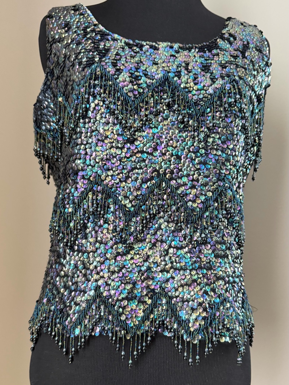 💎 Rare Vintage 1960s Marianne Fashions Hand-Beaded Iridescent Sequin Fringe Top